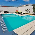 Nyaraló Family Friendly House With A Swimming Pool - 15909 Split