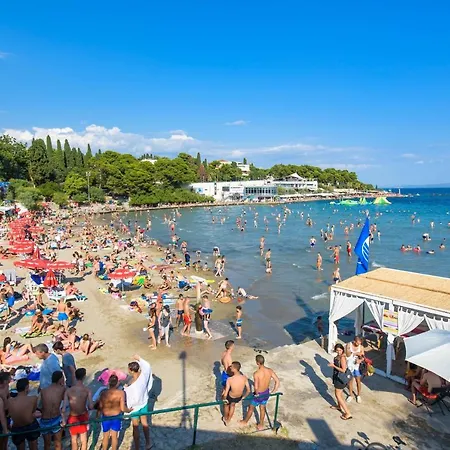 Family Friendly House With A Swimming Pool - 15909 Nyaraló Split
