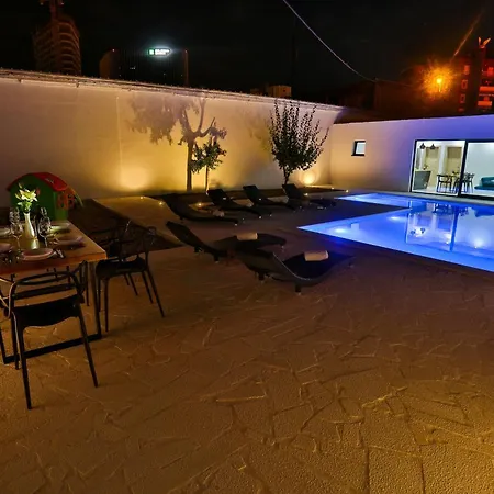 Family Friendly House With A Swimming Pool - 15909 Nyaraló Split